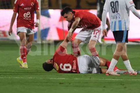 قبل مباراة الأهلي والزمالك.. ياسر إبراهيم يغادر مباراة بيراميدز مصابا